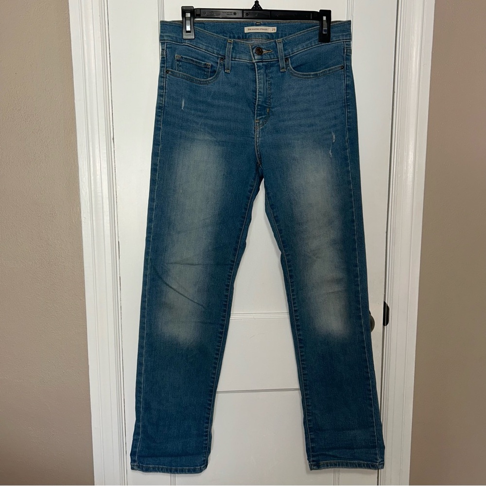 Levi's 314 shaping Straight Leg Women's Jeans
